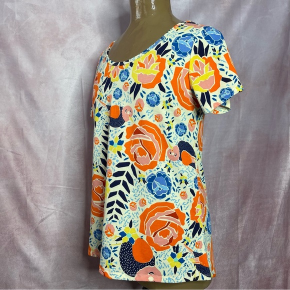 LuLaRoe Classic Tee Birds & Flowers Size Medium - Picture 5 of 9